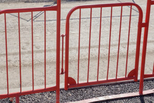 red temporary gate for crowd control with red light duty spring gate closer for temporary fencing