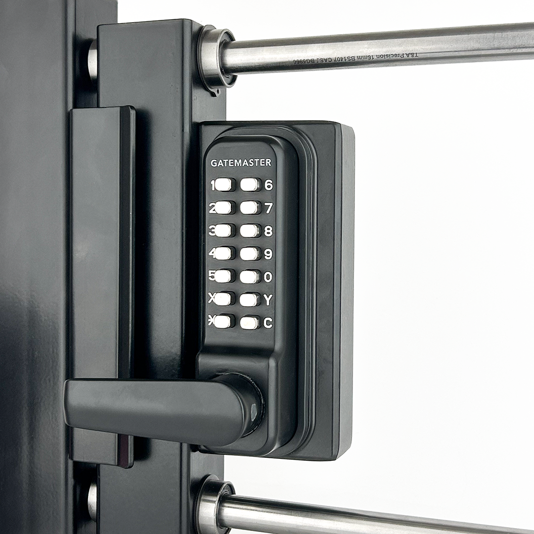 sliding gate lock on gate photo