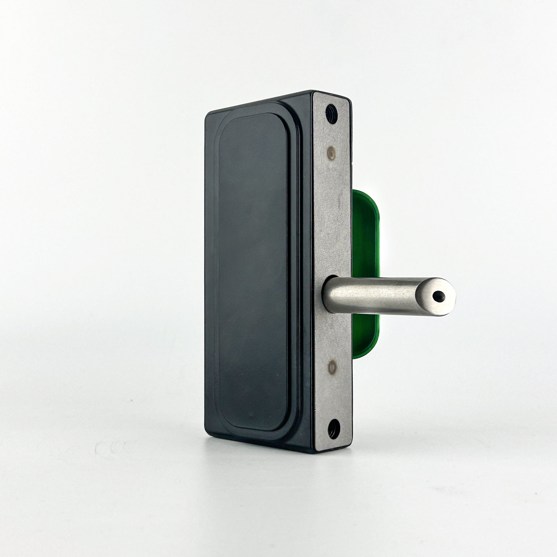 BQ-NA no access side of the gate lock